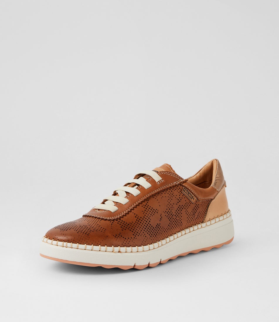 Arenas 21 Brandy Leather Lace Up Sneakers