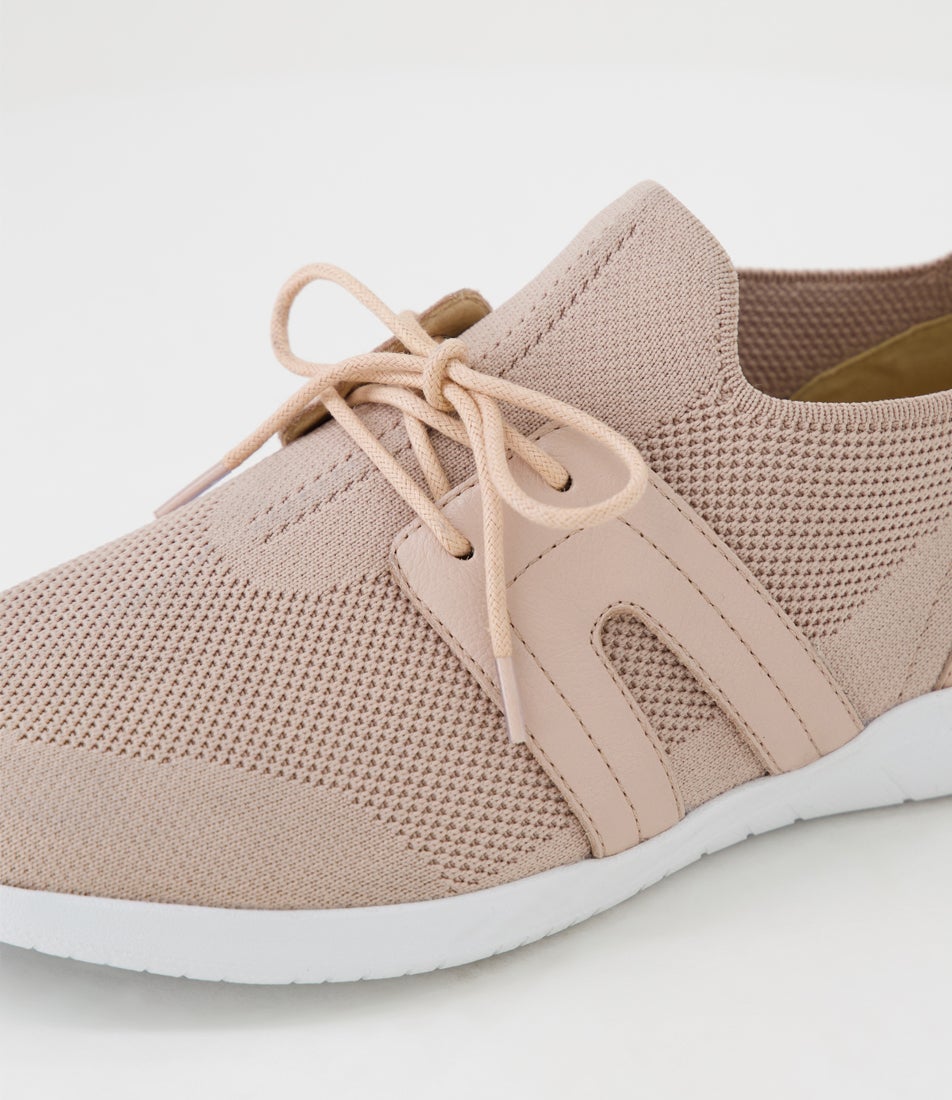 Famel Xf Nude White Fabric Sneakers