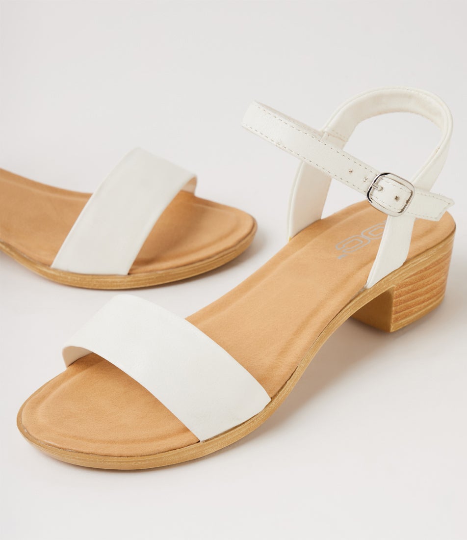 Mondo Youth White Heeled Sandals