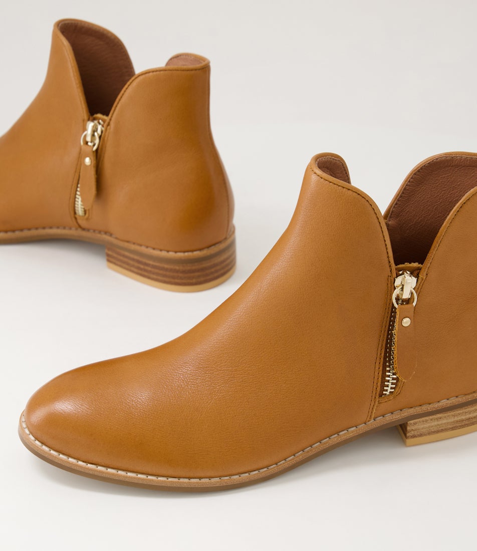 Noves Drambuie Leather Ankle Boots