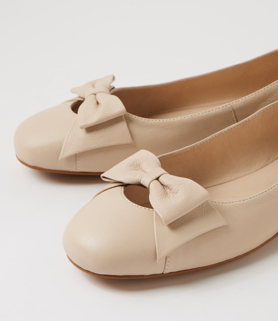 Debbine W Vanilla Leather Flat Shoes Debbine W Vanilla Leather Flat Shoes