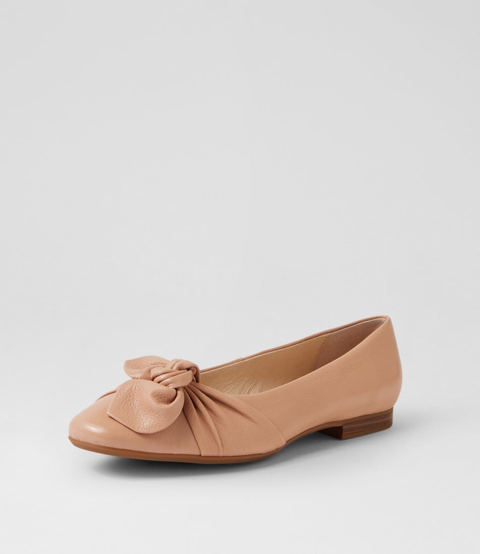 Ulrich D Dark Nude Leather Flat Shoes