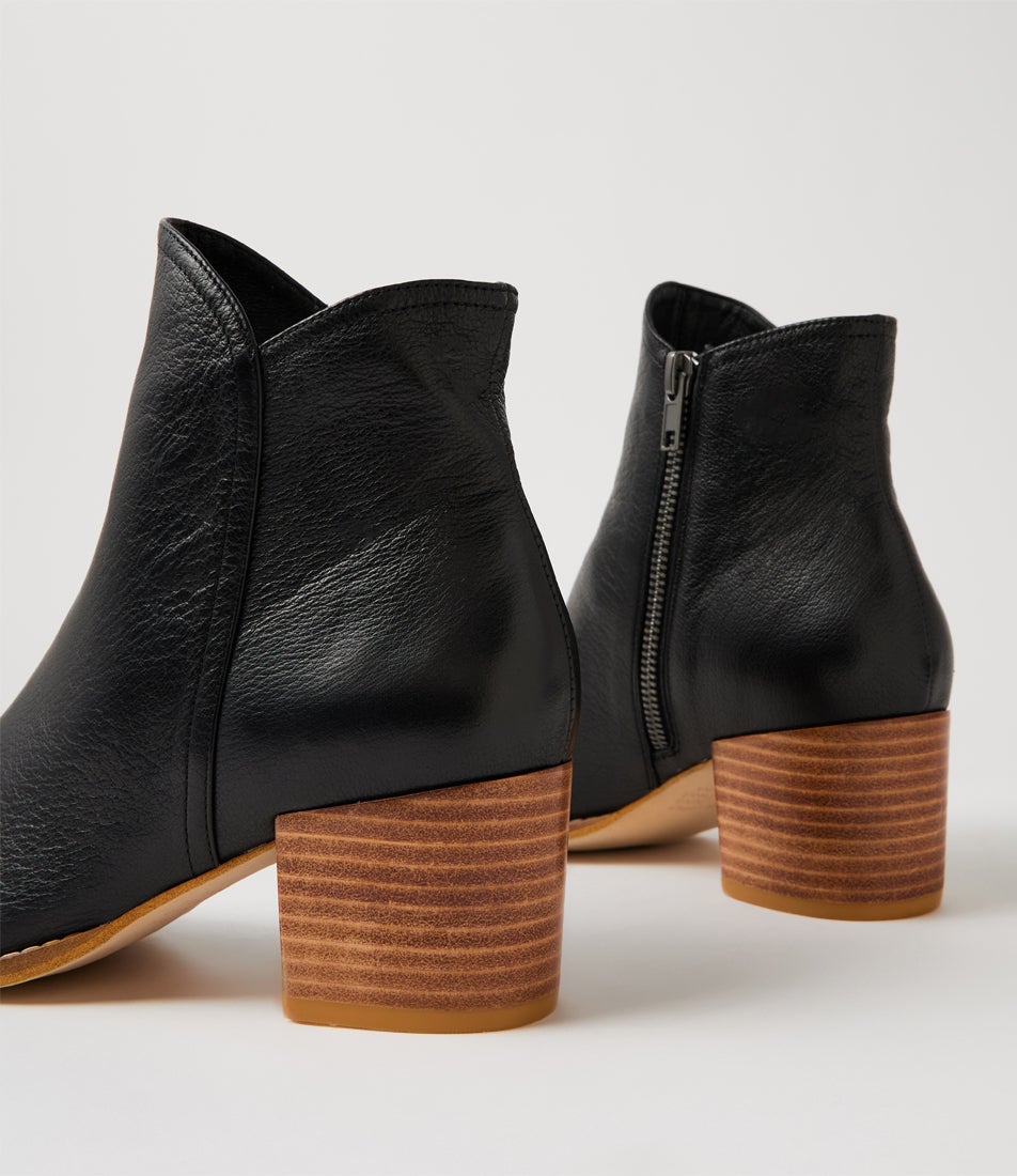 Mocker Black Natural Heel Leather Ankle Boots