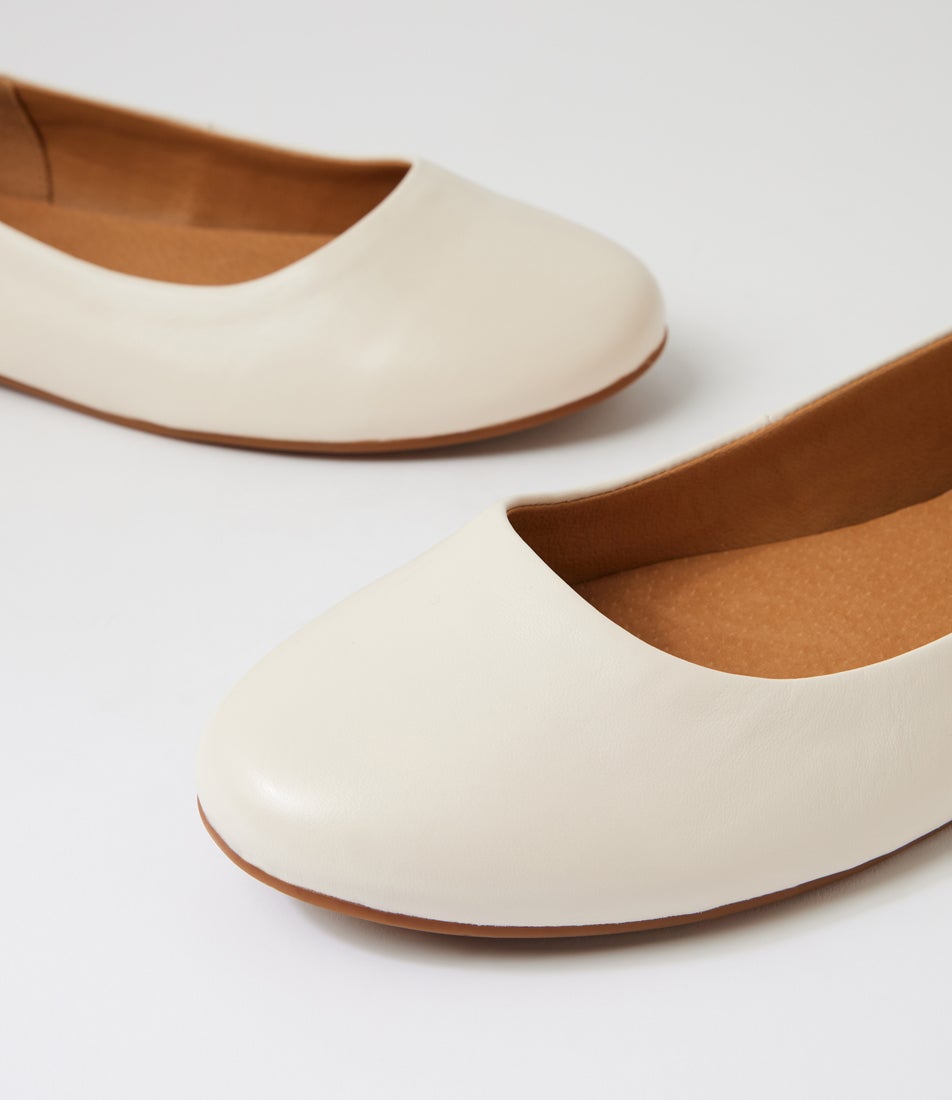 Blythe Bone Leather Ballet Flats