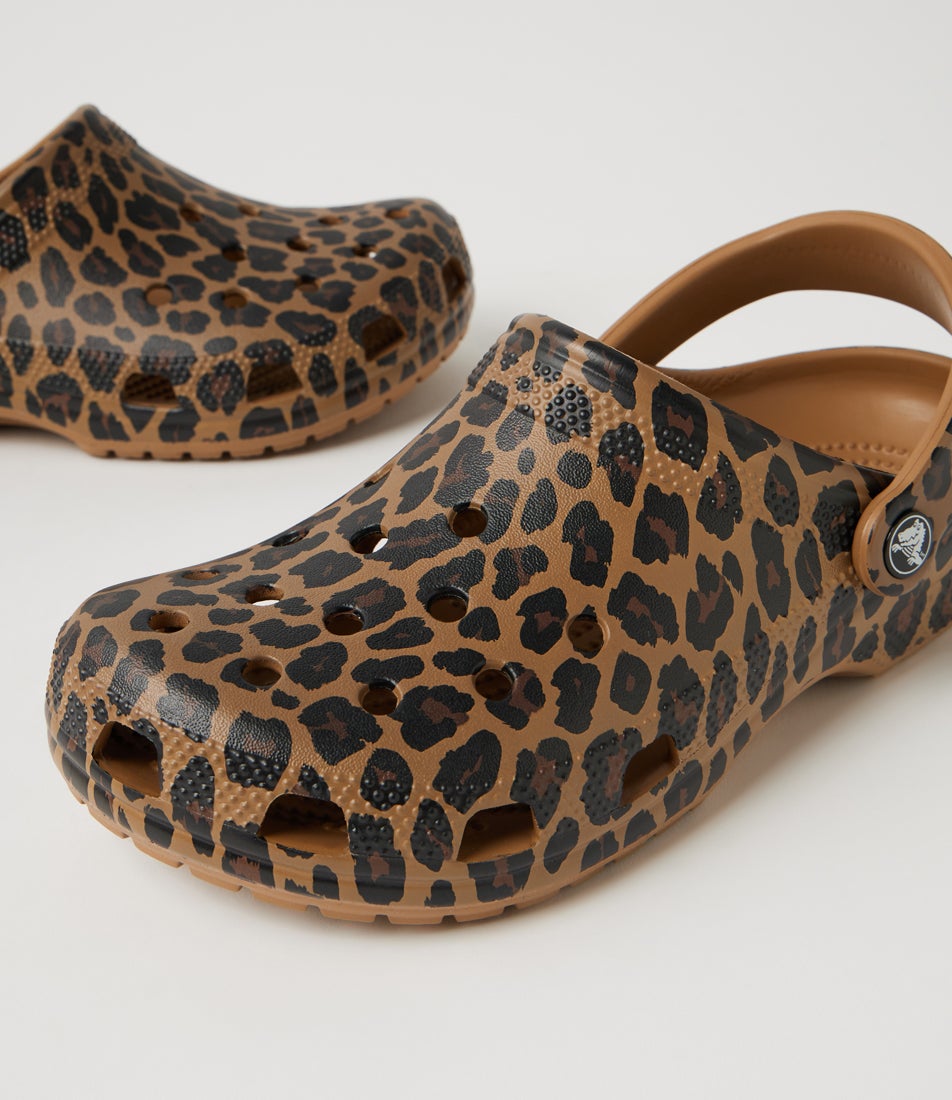 Classic Graphic Clog W Almond Tint Leopard Eva Sandals