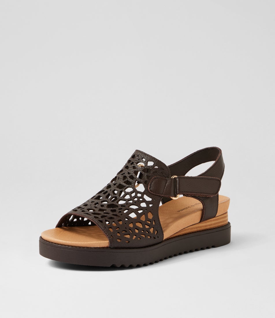 Ansh Choc Leather Sandals