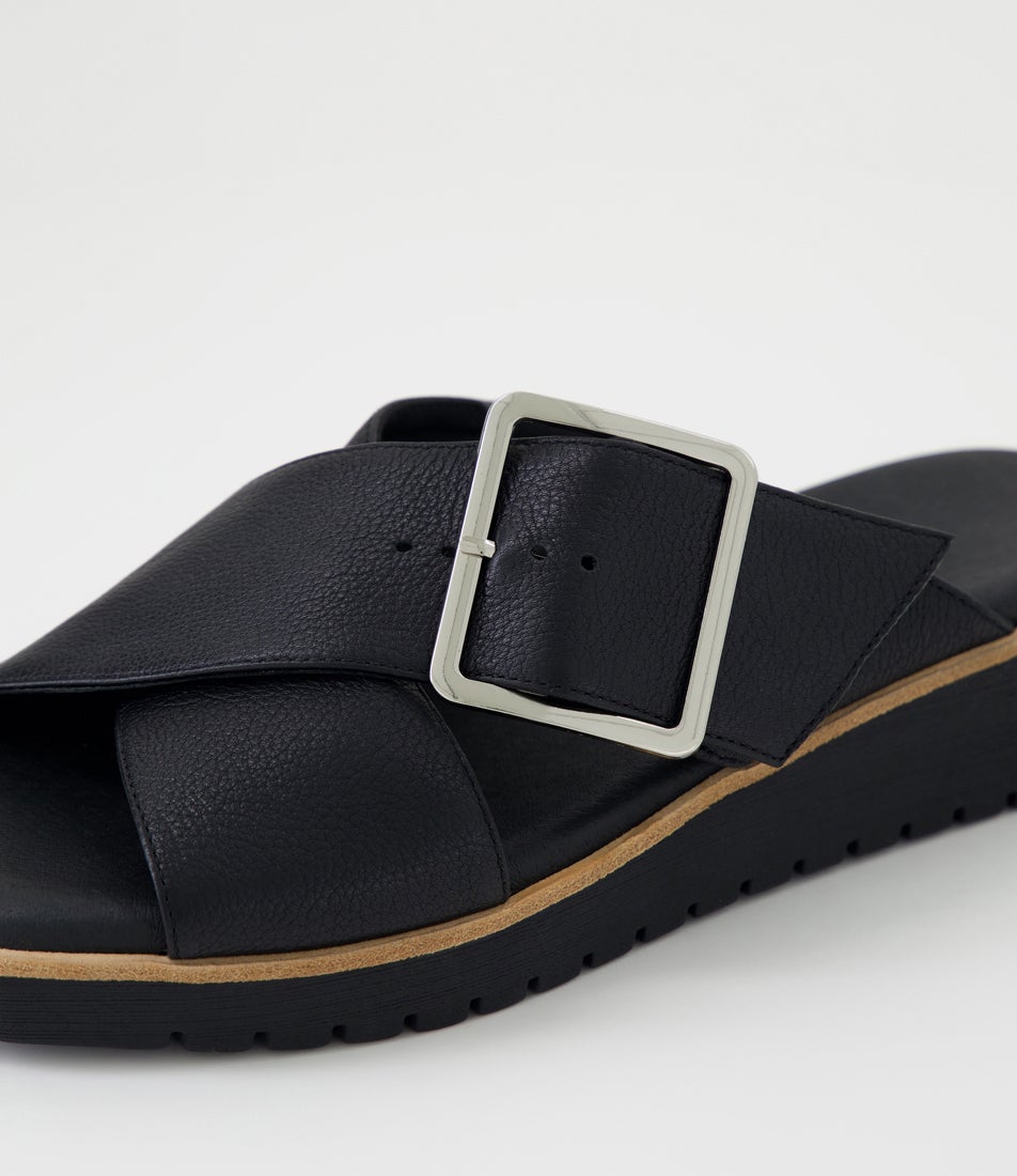 Kaldre Black Leather Slides