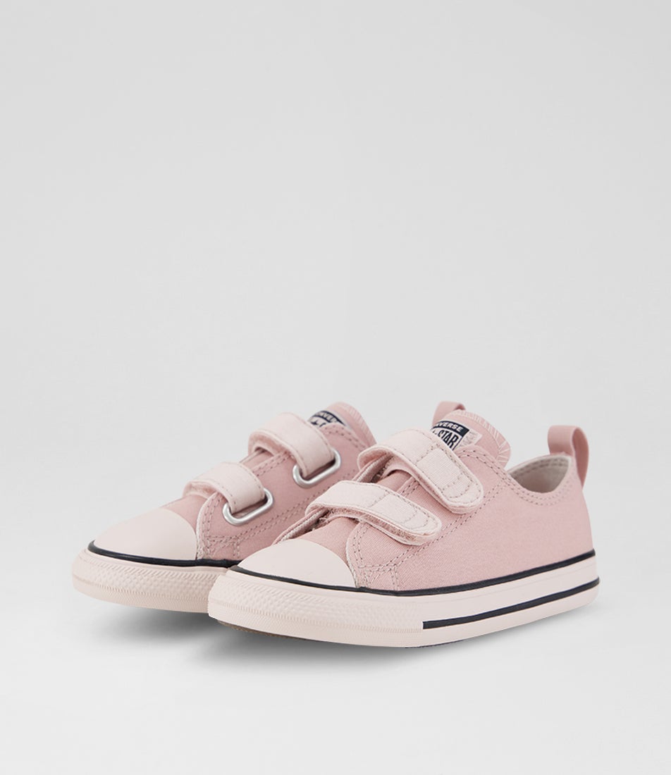 Ctas Low Toddler Petal Pit Shy Flamingo Canvas Sneakers