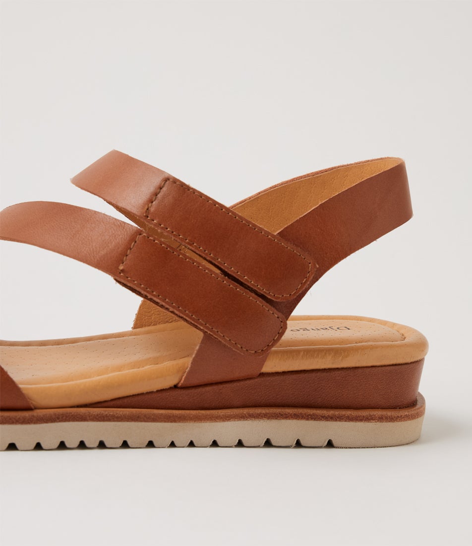 Fallie Chestnut Almond Leather Sandals