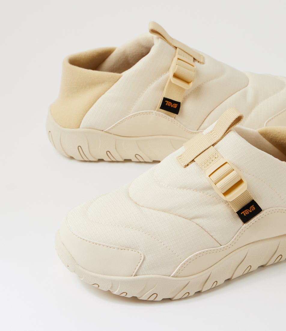 W Reember Camp Cloud Cream Fabric Flat Shoes