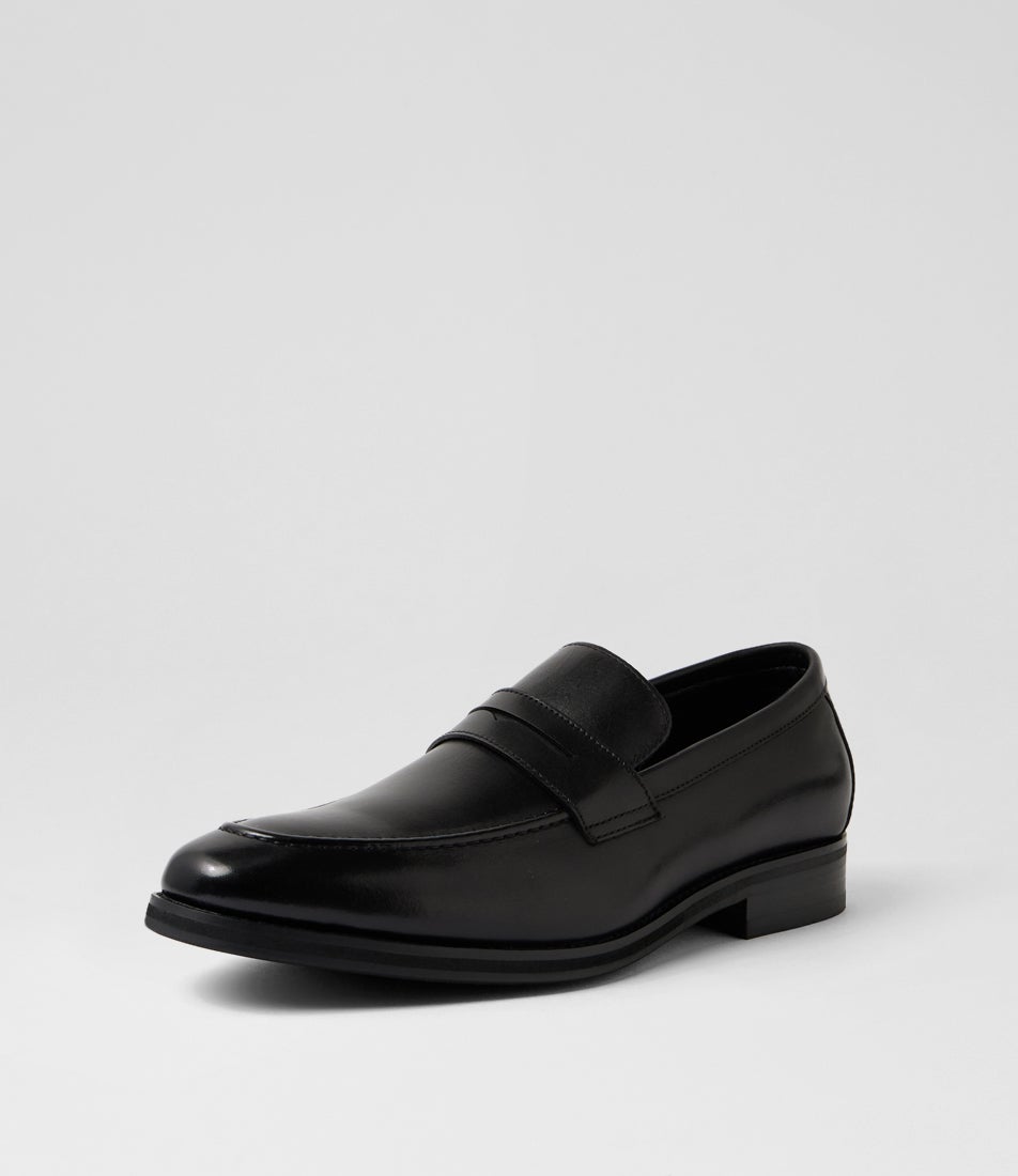 Valour Black Leather Flat Shoes