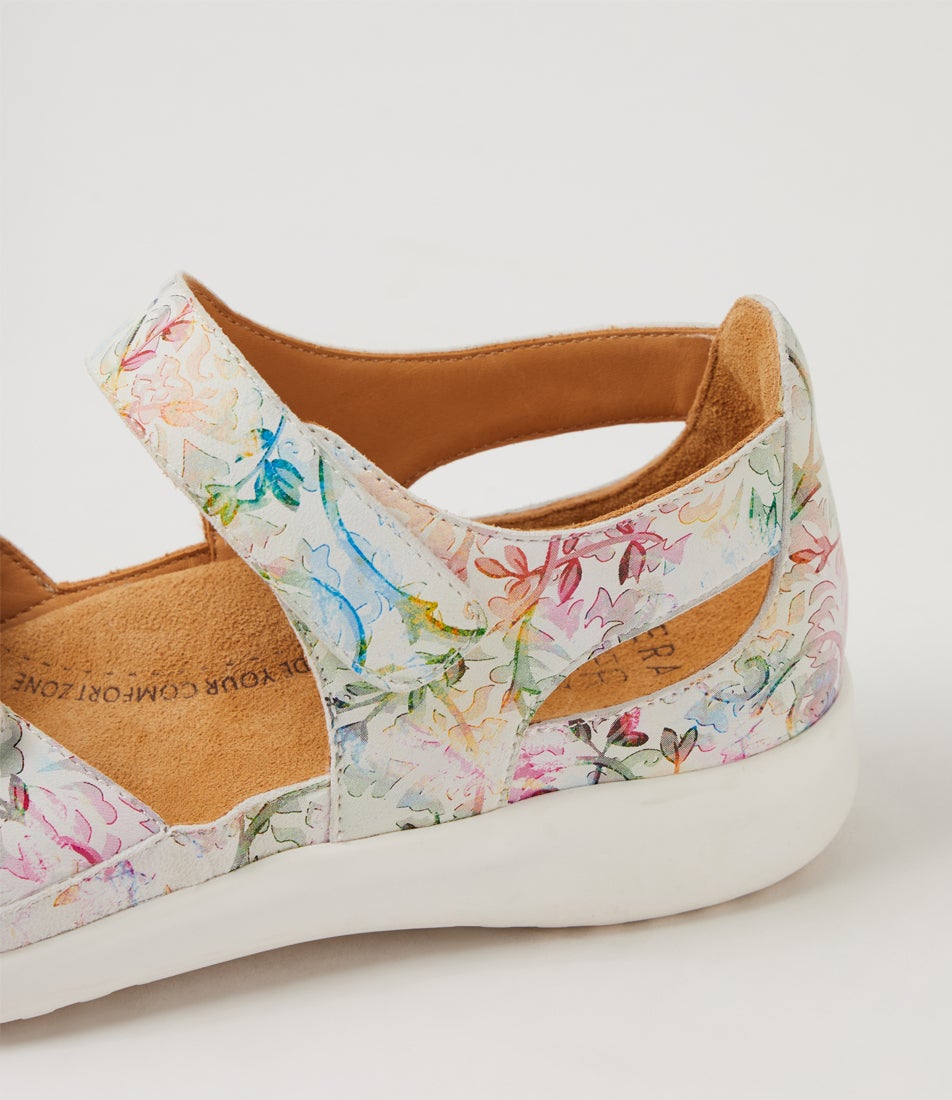 Bronn Xw Almond Floral White Leather Sandals