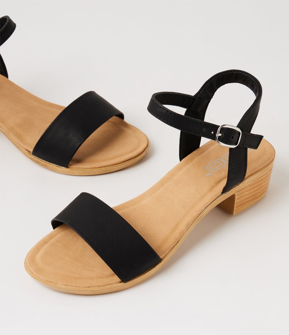 Mondo Youth Black Heeled Sandals