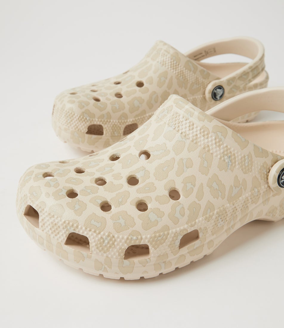 Classic Graphic Clog W Sepia Leopard Eva Sandals