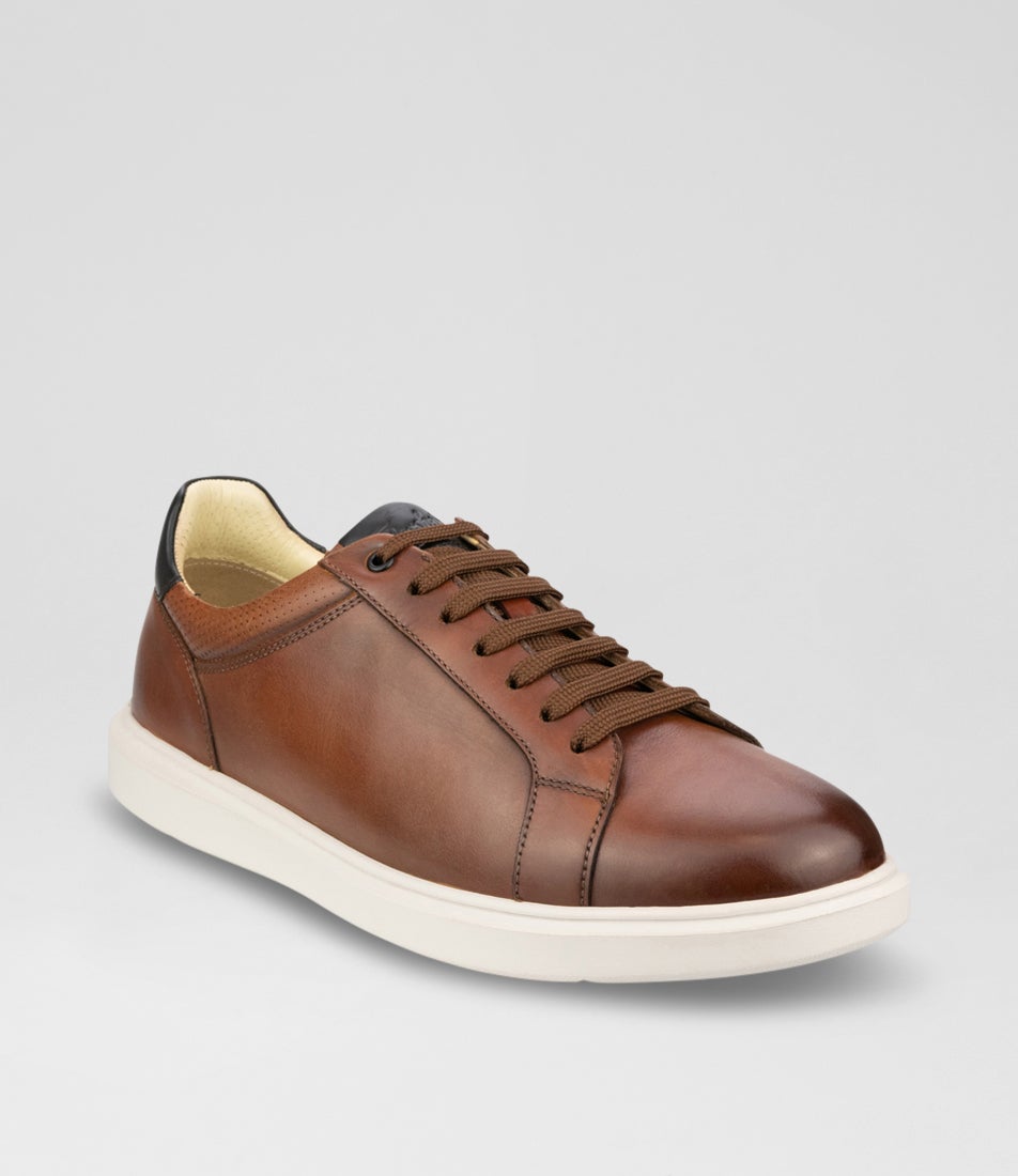 Social Sneaker Cognac Leather Sneakers