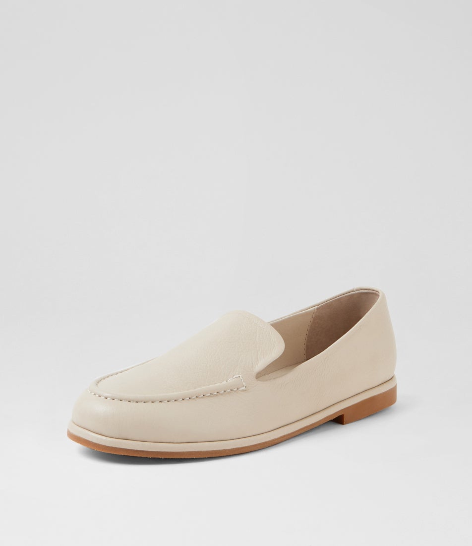 Rayens Almond Leather Flat Shoes