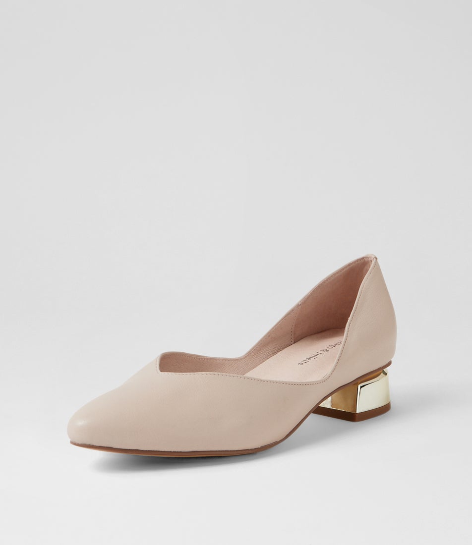 Jerrin Nougat Leather Flat Shoes