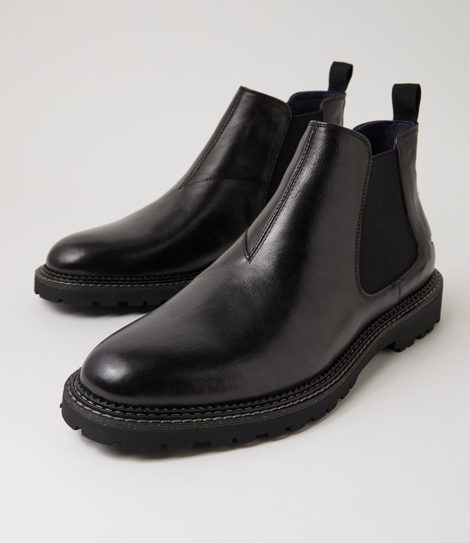 Earl Black Leather Chelsea Boots