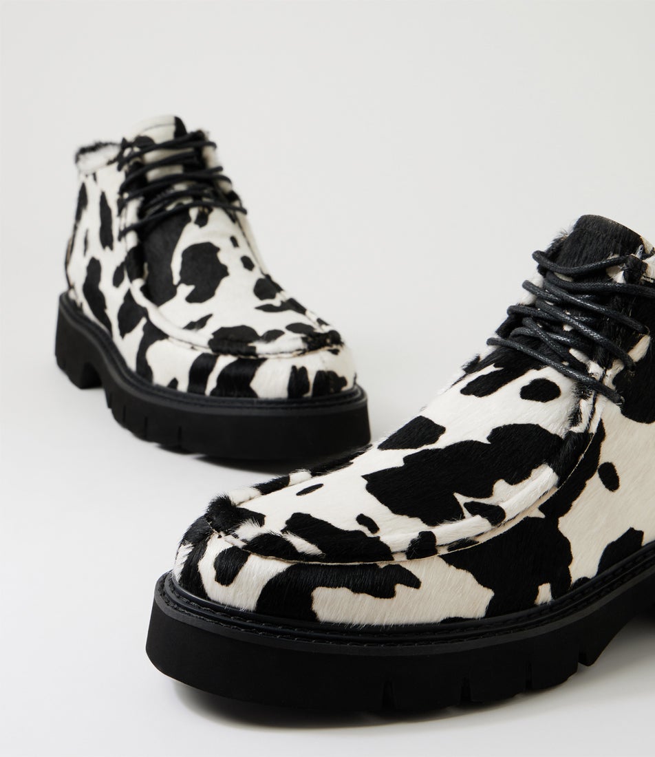 Kuire Black Cow Pony Flat Shoes
