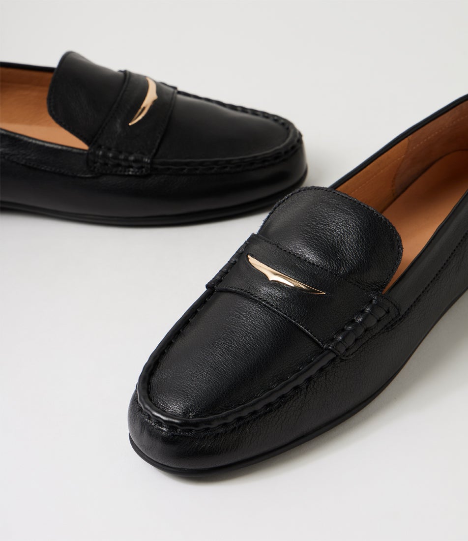 Rhaul Black Leather Flat Shoes