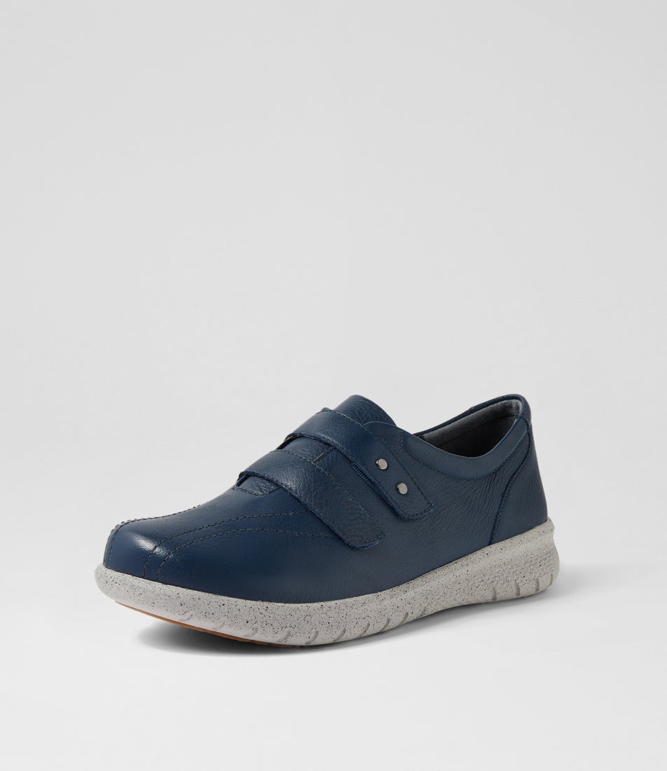 Sonnye Xf Navy Leather Sneakers