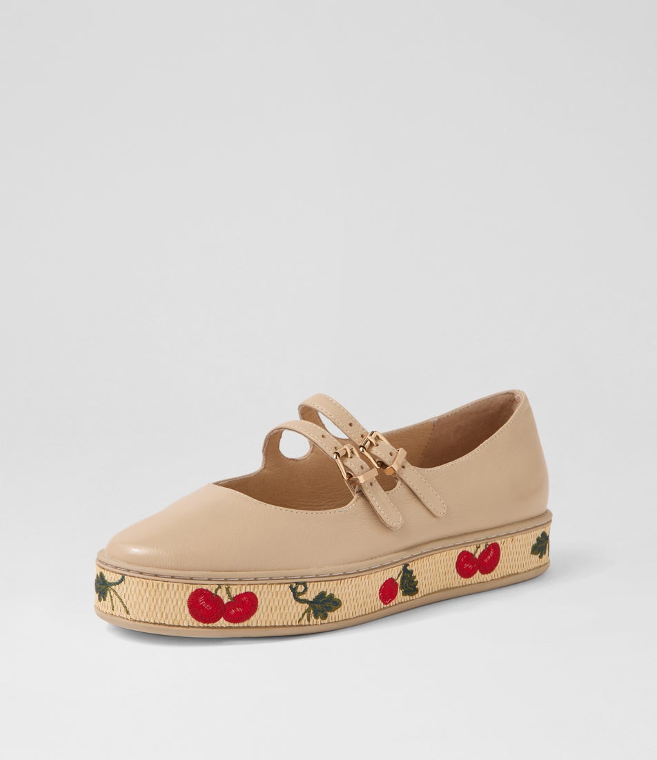 Phila Camel Cherries Leather Flat Shoes Phila Camel Cherries Leather Flat Shoes