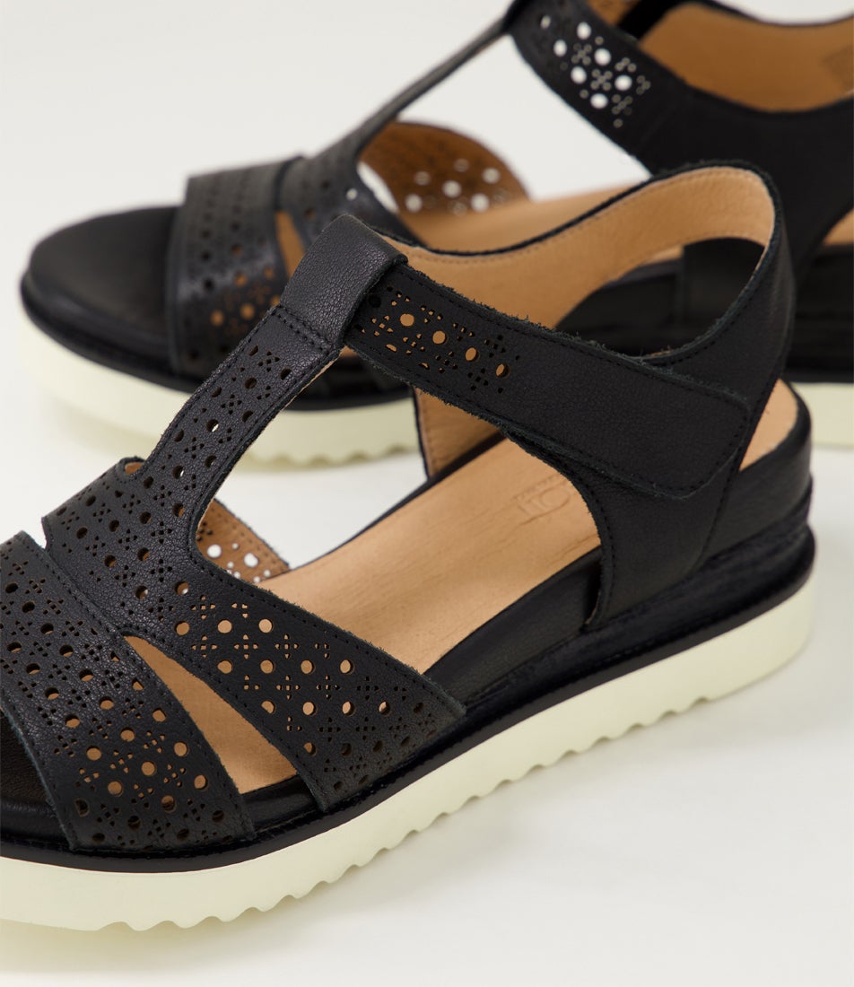 Social Black Leather Sandals