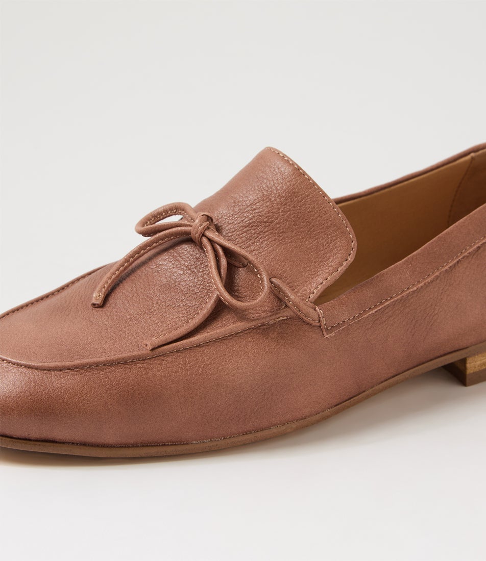 Idayne Dusty Grape Leather Flat Shoes