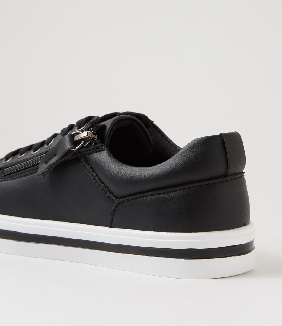 Keeked Black Sneakers
