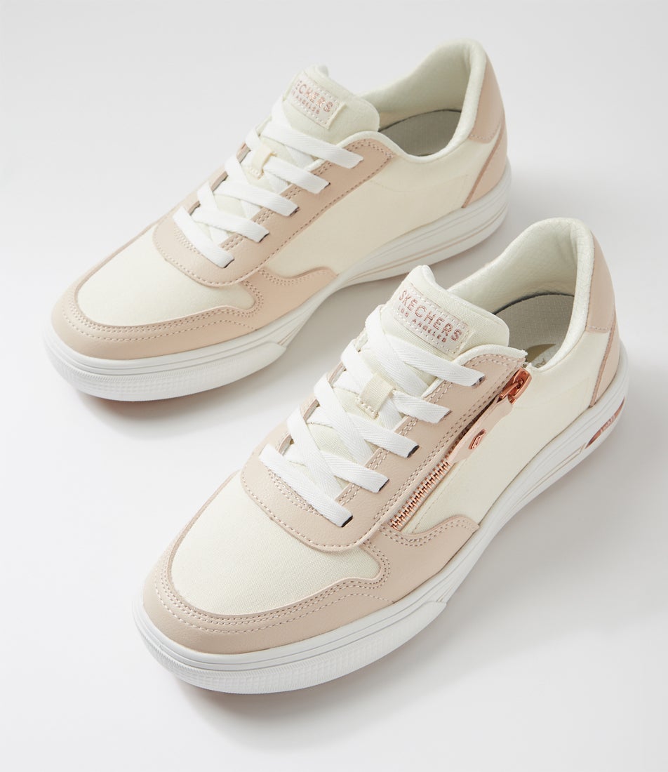 Arch Fit Arcade On The Fly Off White Sneakers