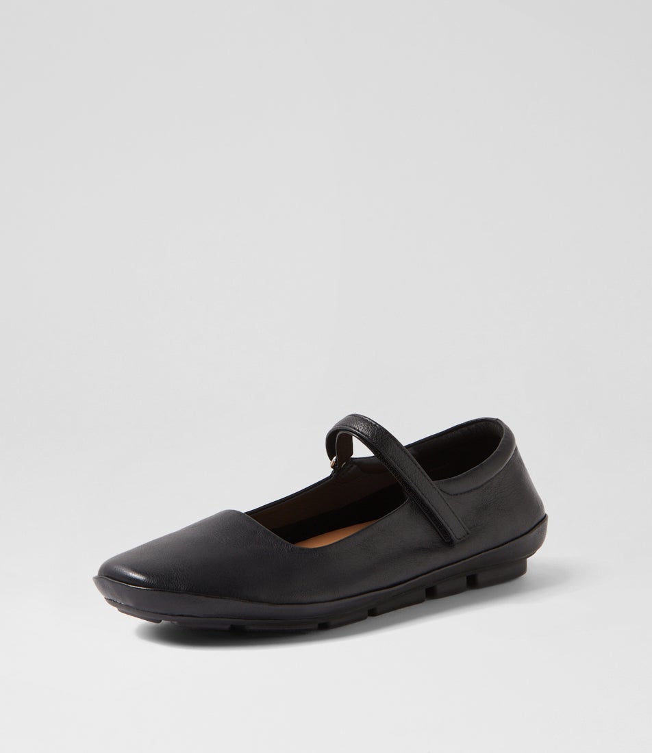 Valuable Black Leather Flats