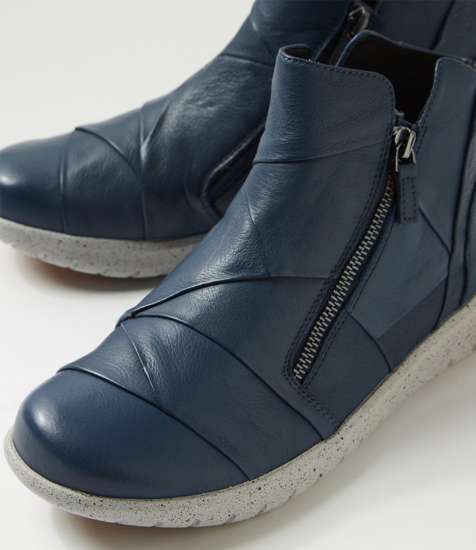 Sisley Xf Navy Leather Ankle Boots