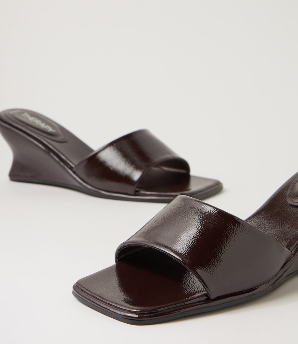 Lafayette Port Crinkle Patent Pu Sandals