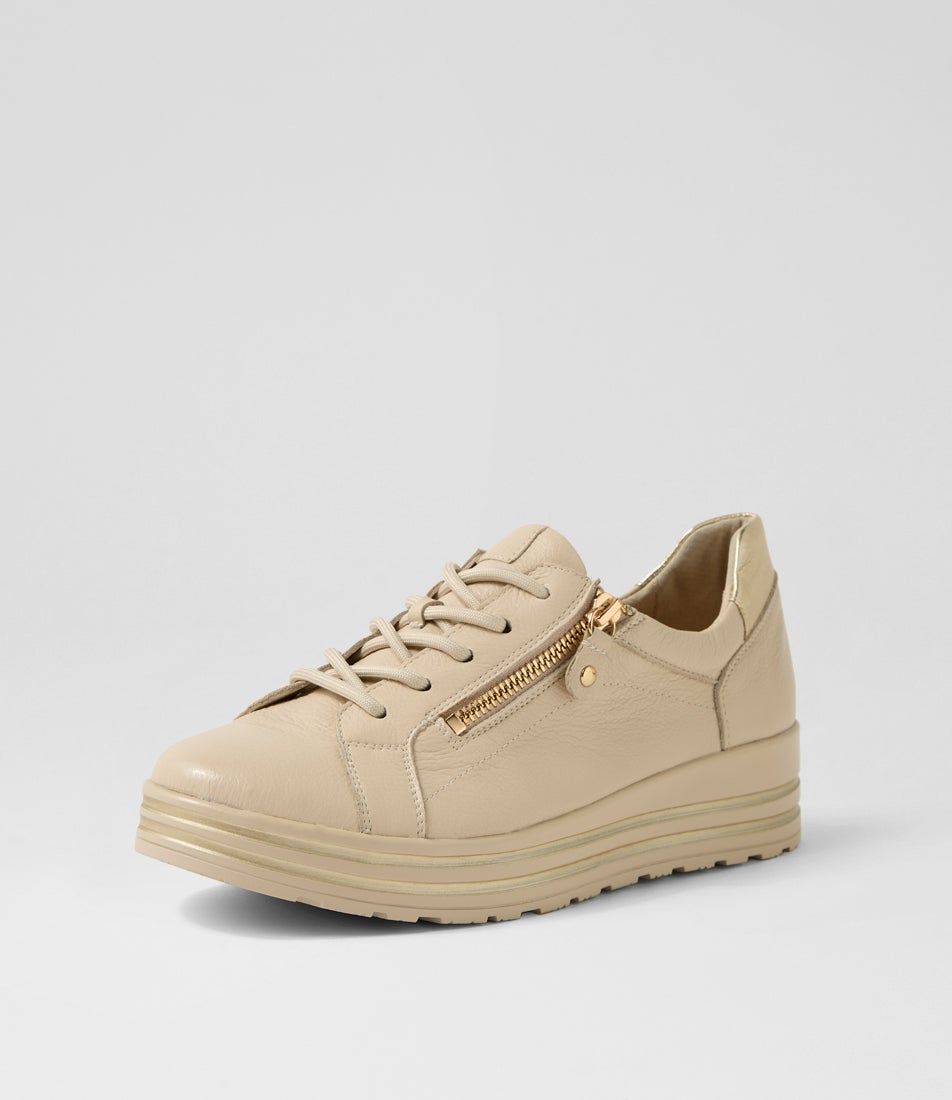 Vamra Xf Vanilla Gold Leather Sneakers