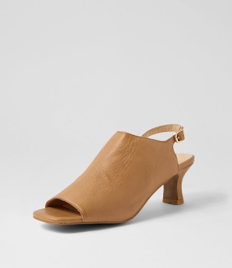 Ushi Tan Leather Sandals