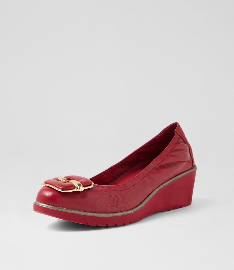 Uhmys Dark Red Leather Wedges
