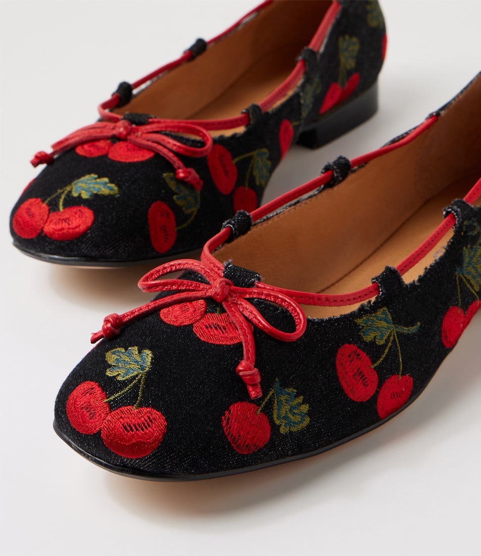 Mellasy Black Cherries Red Fabric Ballet Flats Mellasy Black Cherries Red Fabric Ballet Flats