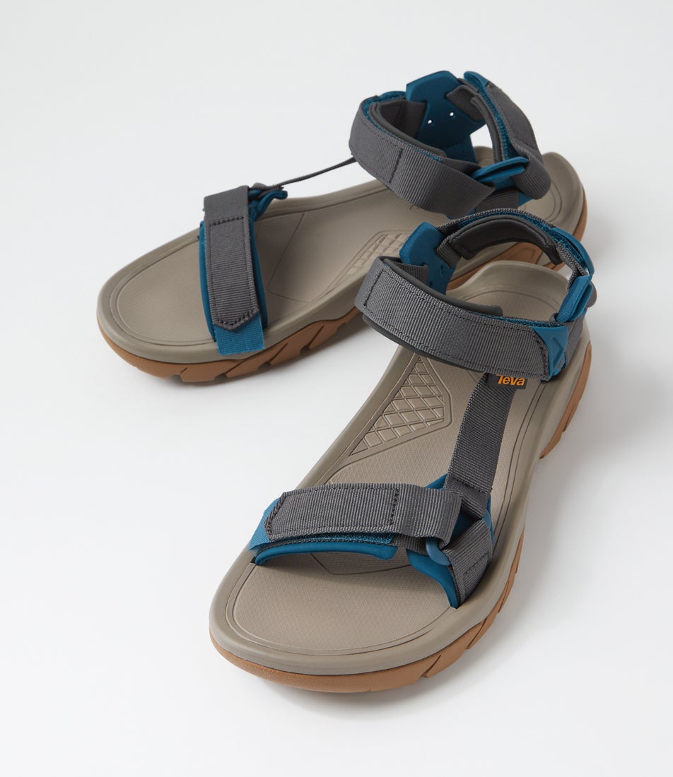 M Terra Fi 5 Universal Unexplored Fabric Sandals