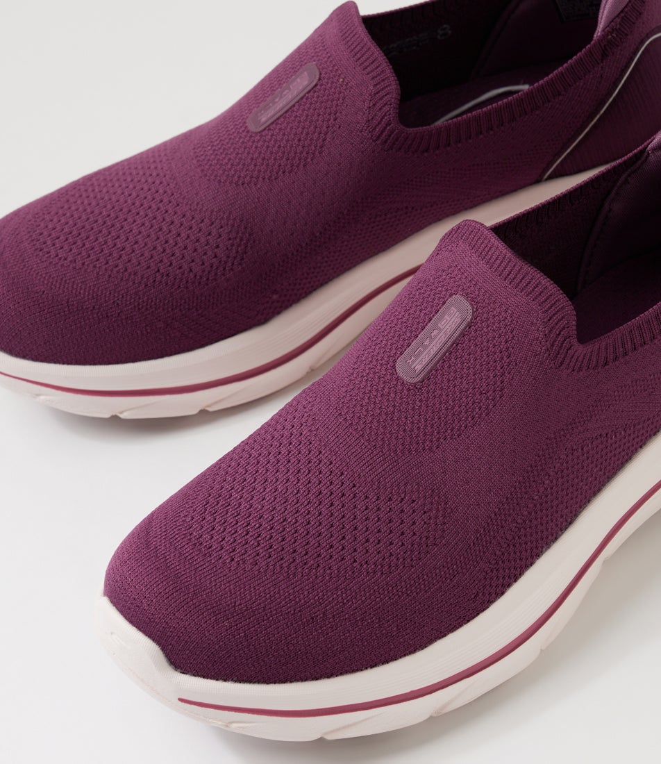 Go Walk 8 Burgundy Mesh Sneakers