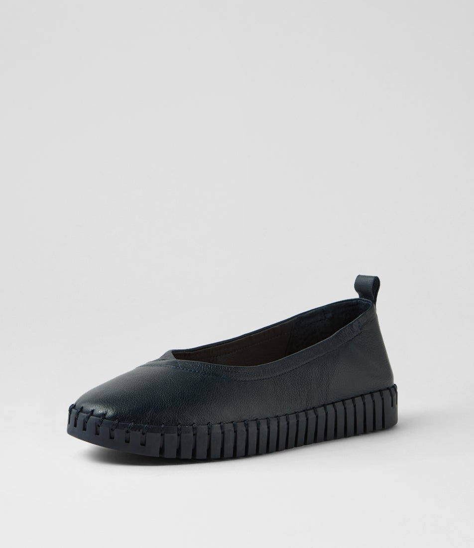 Heaton Navy Leather Sneakers