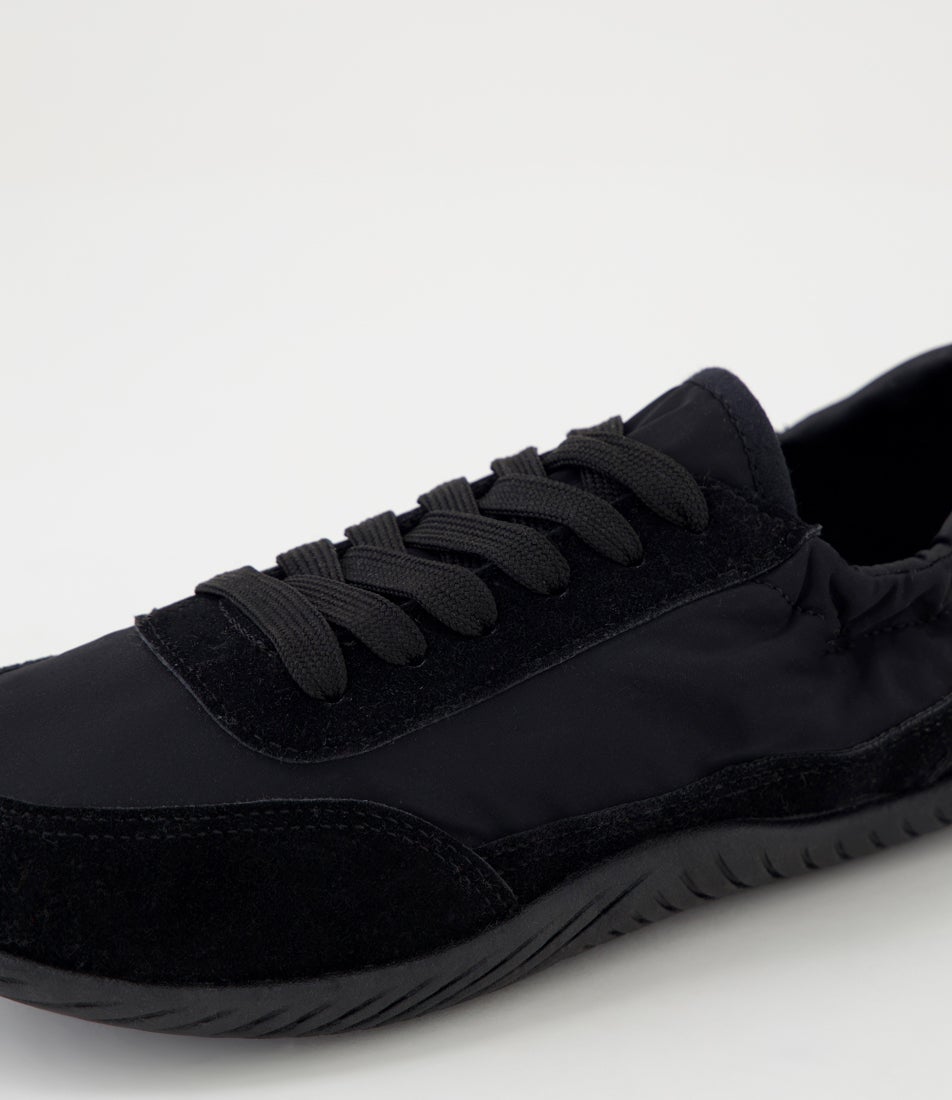 Zinkies Black Mix Sneakers