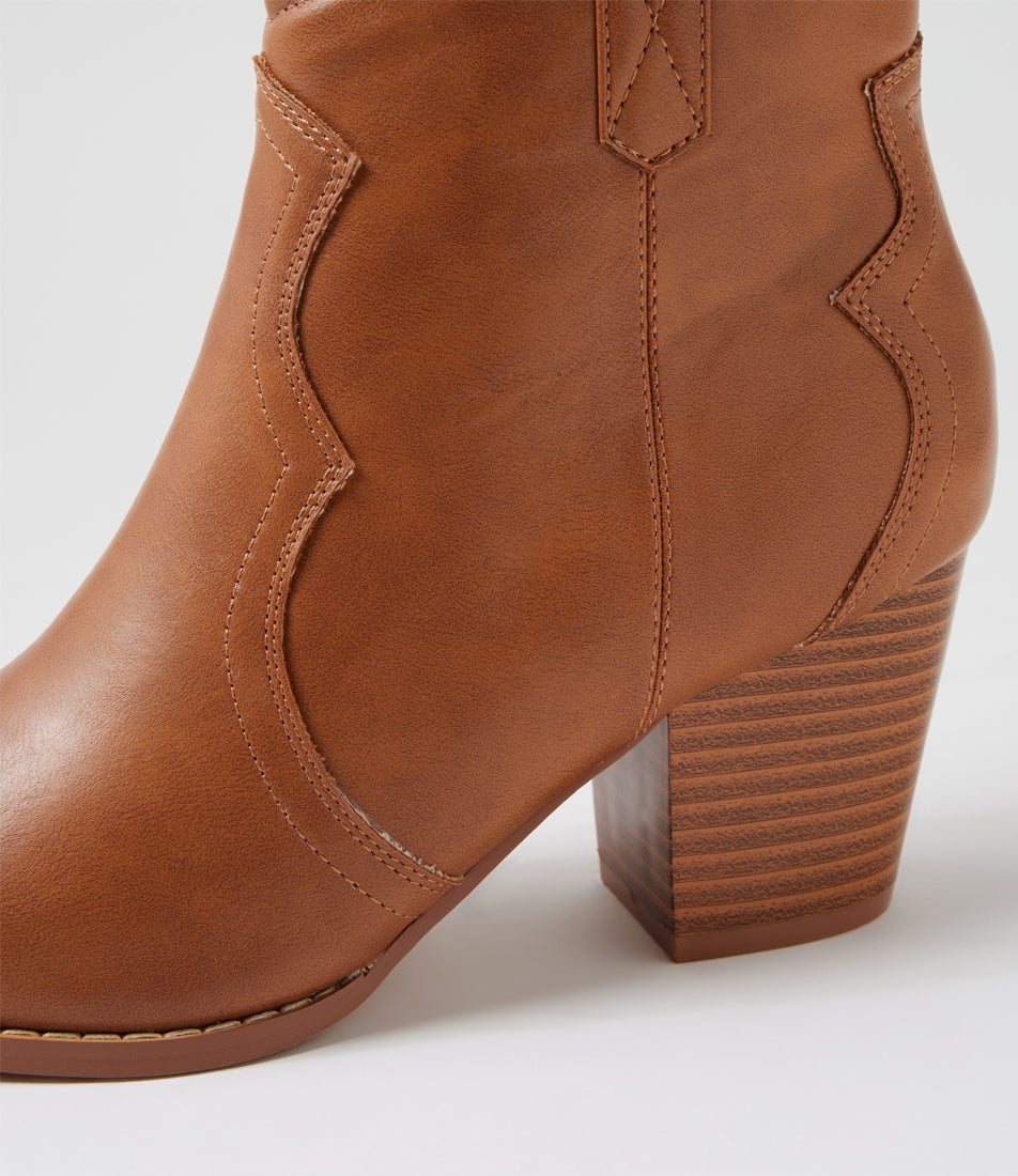 Carlan Tan Ankle Boots
