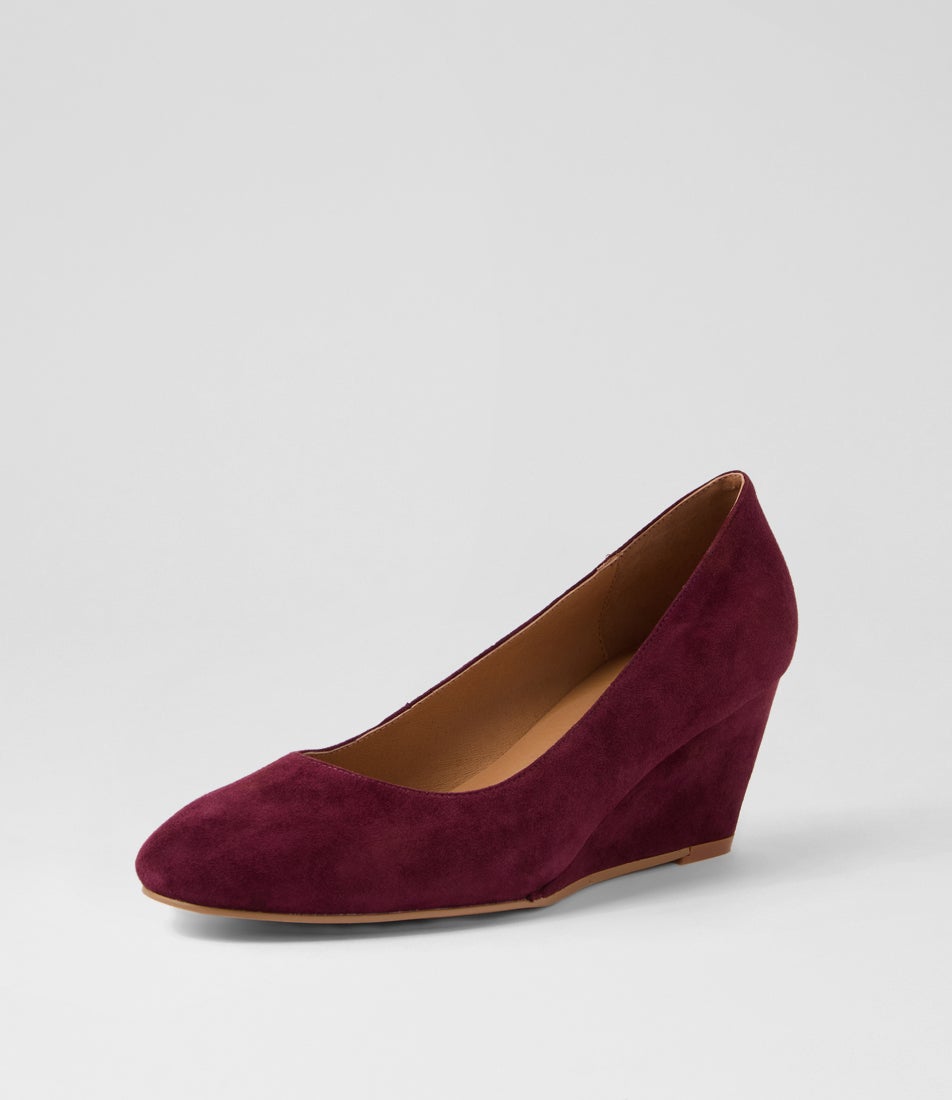 Lespie Burgundy Suede Wedges