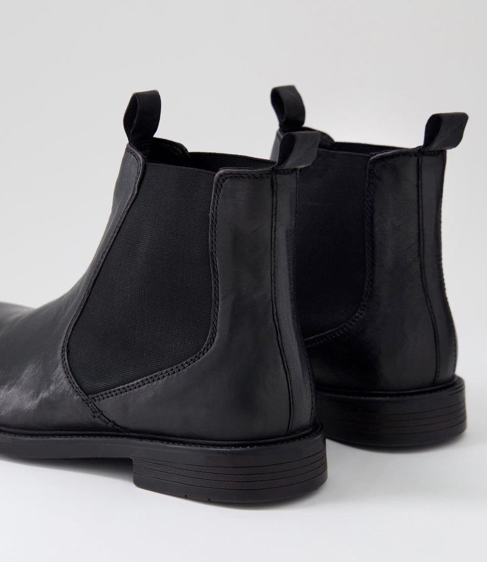 Quake Black Leather Chelsea Boots