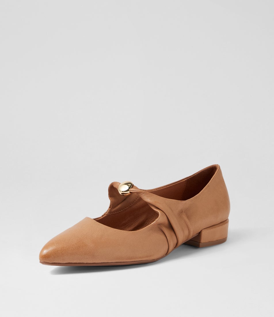 Estrela Cognac Leather Flat Shoes