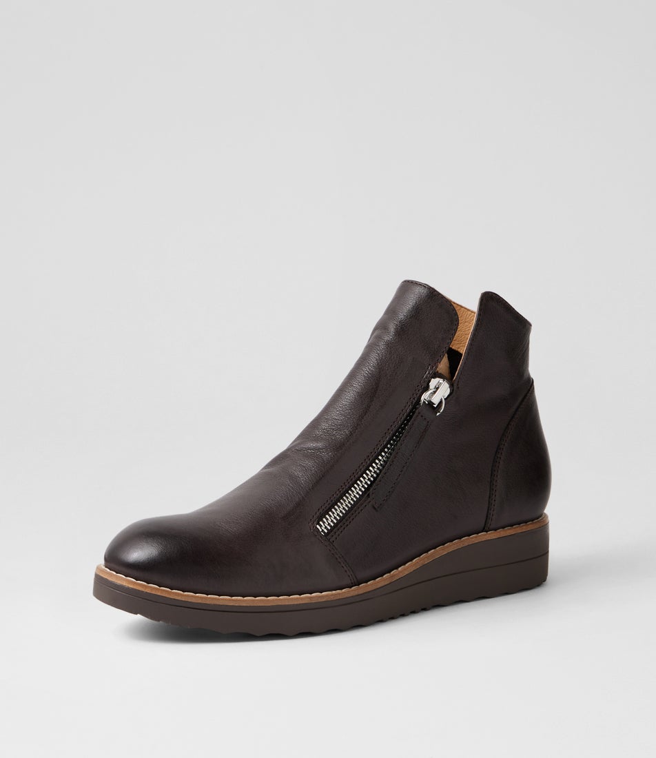 Ohmy Choc Leather Ankle Boots