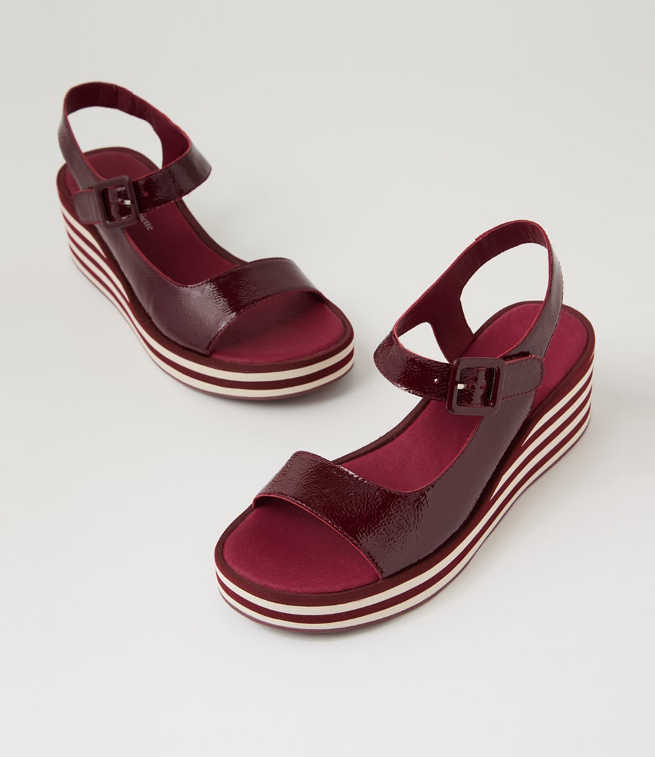 Figg Wine Wrinkle Patent Sandals