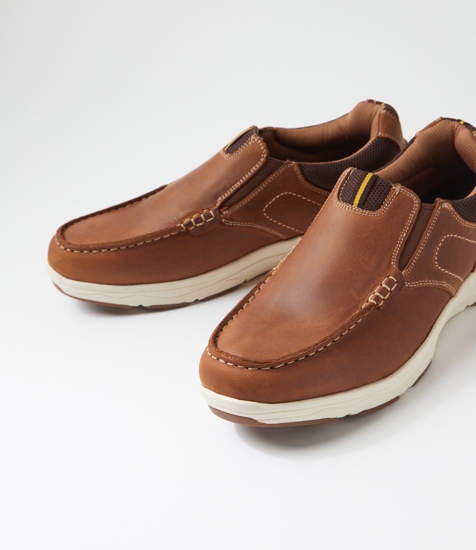 Oust Tan Leather Flat Shoes Oust Tan Leather Flat Shoes