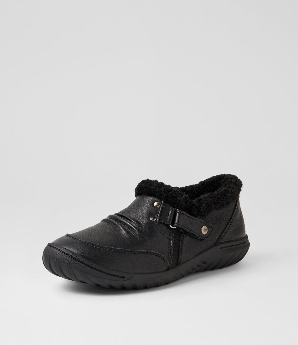 Tarvin Black Leather Flat Shoes