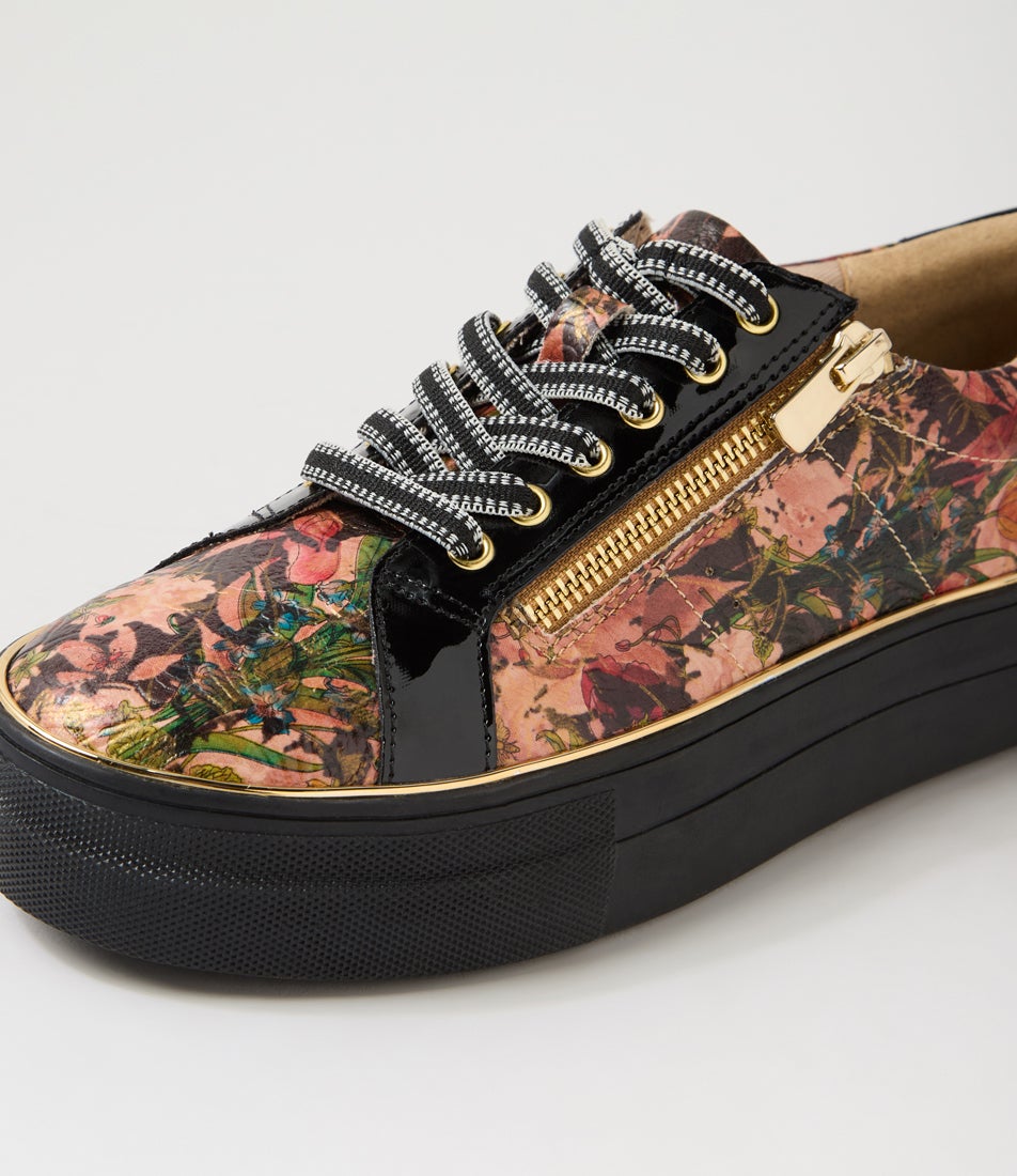 Skelos Cafe Floral Emboss Black Patent Pu Sneakers